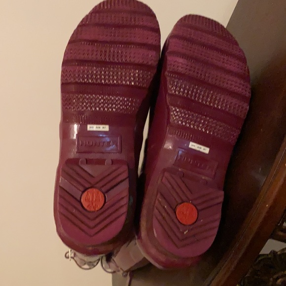 Hunter Rain Boots 7 us - Picture 3 of 4